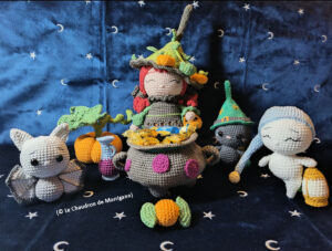 Le Chaudron de Morrigann: Crochet d'Halloween - Photo de famille, vue de face (modèles: Valérie Fil'uncrochet)